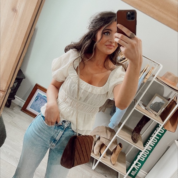 Women’s cream blouse - Picture 2 of 3